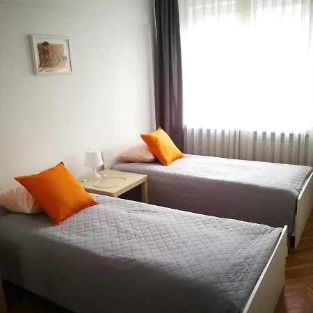 Center - Jana Pawła