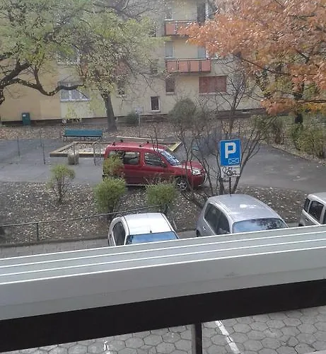 Center - Jana Pawla Varsó